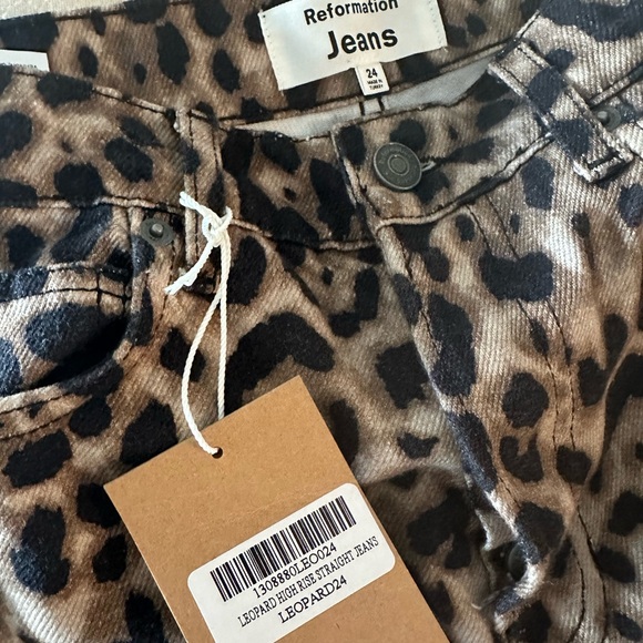 Reformation Leopard High Rise Straight Jeans - Picture 5 of 5
